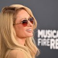 Be namų likusi Paris Hilton nufilmavo, kaip iš svajonių liko tik pelenai: širdis sudužo į milijoną šukių
