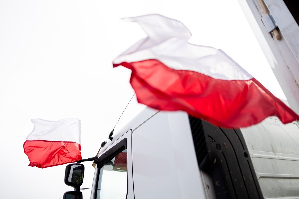 Poland to maintain Germany, Lithuania border checks