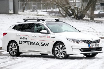 "KIA Optima SW"