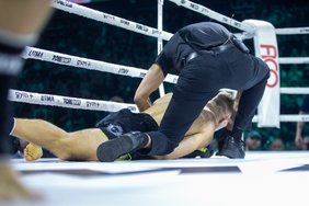„UTMA 12“: čempioniškoje spartiečių akistatoje – Avlasevičiaus pergalė techniniu nokautu