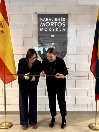 Karalienės Mortos mokykloje Vilniuje atidarytas DELE ispanų kalbos egzaminavimo centras