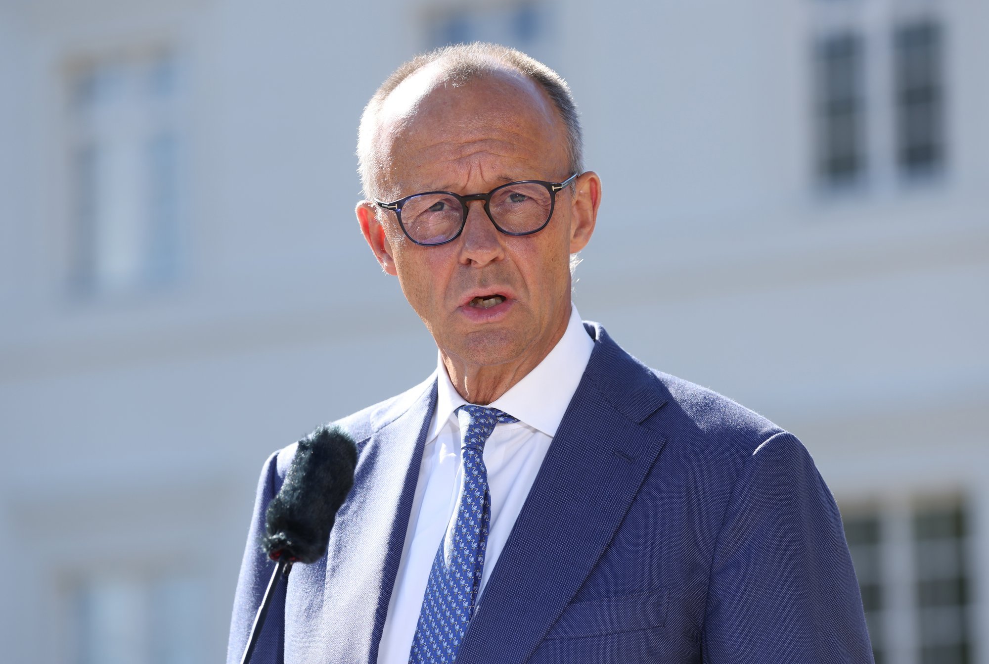 Six EU Leaders Oppose Budget Hike, Demand Cuts