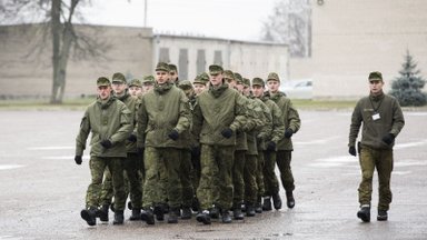 Savaitės apžvalga: dėmesio centre – Lietuvos šauktiniai ir jų tarnybos laukiančios permainos