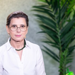 Sveiki gyvi. Geria ir rūko, bet gyvena ilgiau už sveikuolį – gydytoja atsakė, kas tai nulemia