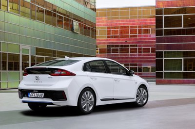 Hibridinis "Hyundai Ioniq"