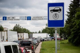 Jau po metų daliai automobilių bus uždrausta dalyvauti eisme: vairuotojai baiminasi, kad pateks į padėtį be išeities