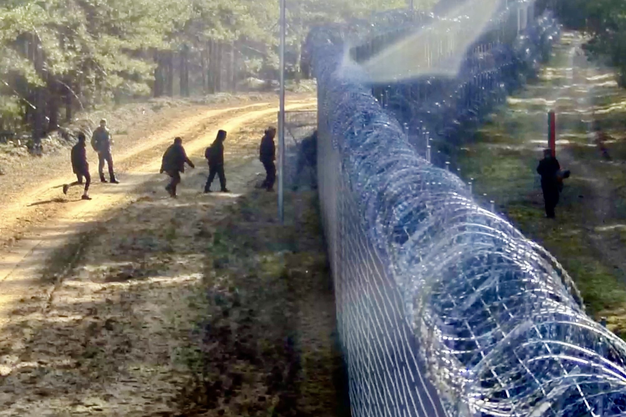 Border guards block 34 migrants, highest daily total this year