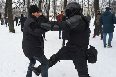 Protestai skirti palaikyto Aleksejų Navalną vyskta įvairiuose Rusijos miestuose