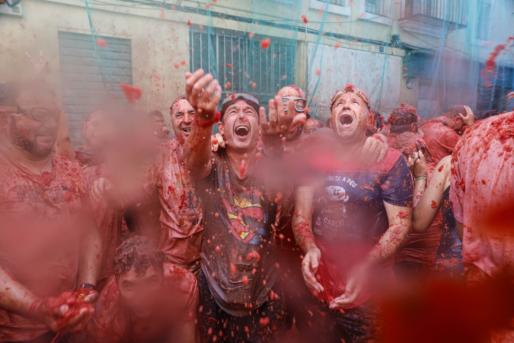 Red Tide: Spanish Town Drenched in Tomatoes During Annual "La Tomatina" Festival