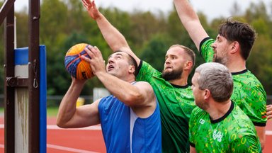 Seniūnijų žaidynės sugrįžo – daugiau nei 1000 sporto mėgėjų varžėsi Palangoje 