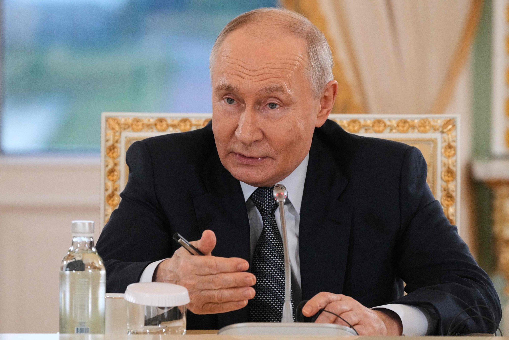 Putin Presents 'Peace Formula' to Ukraine