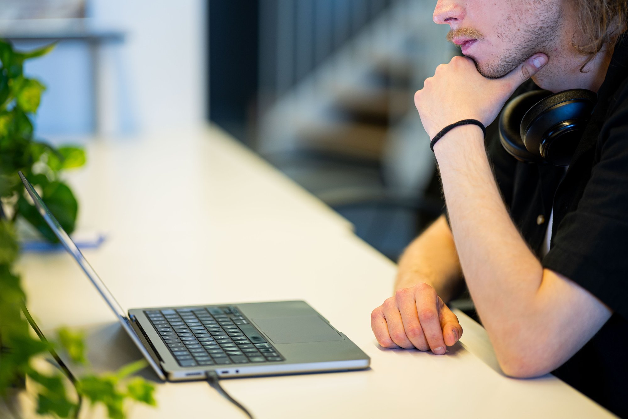 Lithuania to block 40 more pirate websites
