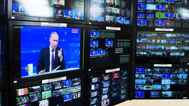Kovodamos su įžūlia Rusijos dezinformacija, Europos šalys gręžiasi į Lietuvą