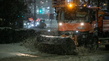 Įspėja vairuotojus: tarnybos ruošiasi blogam scenarijui