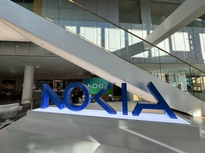 „Bitė“ pasirašė milijonų eurų vertės susitarimą su „Nokia“