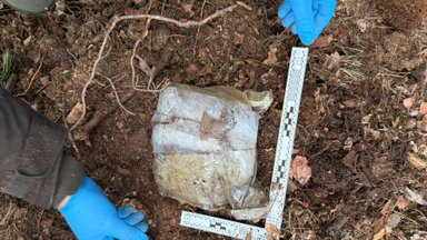Suimtas Ukmergės rajono miške narkotikus slėpęs vyras – rasta apie 5 kilogramus kvaišalų 