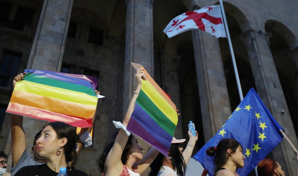 Sakartvelas stumia panašų į Rusijos įstatymą, draudžiantį „LGBT propagandą“