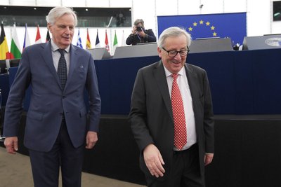 Michelis Barnier, Jeanas Claude'as Junckeris