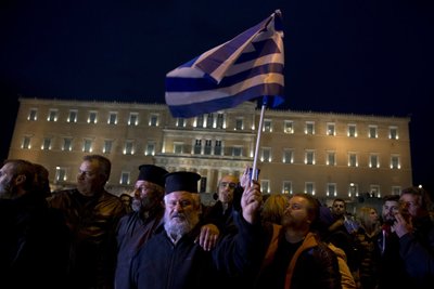 Protestuojantys graikų ūkininkai Atėnuose susirėmė su policija