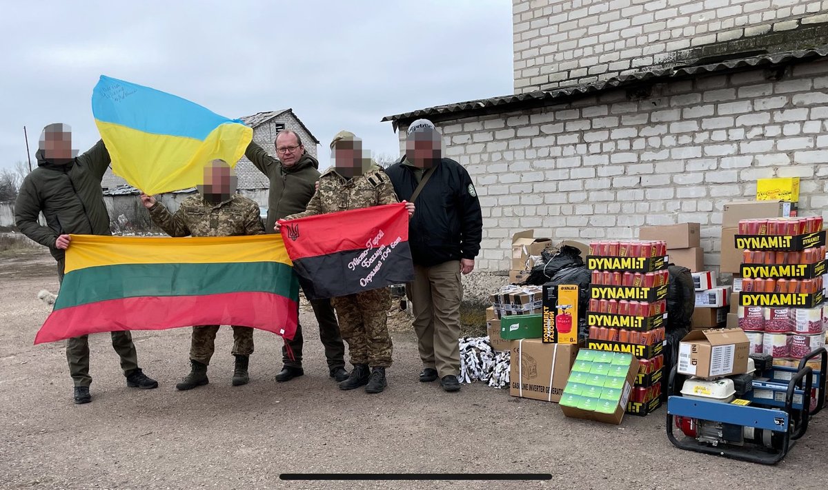 Žurnalistė Sigutė Limontaitė su labdaros organizacija vežė paramą Ukrainai