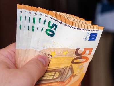 Sukčiai nesnaudžia: kaip neprarasti pinigų apsiperkant internete?
