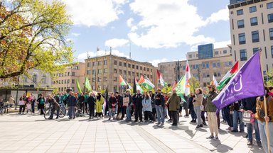 Profsąjungų atstovai surengė tradicines Gegužės 1-osios eitynes: ragina kovoti už demokratiją darbe ir pasaulyje