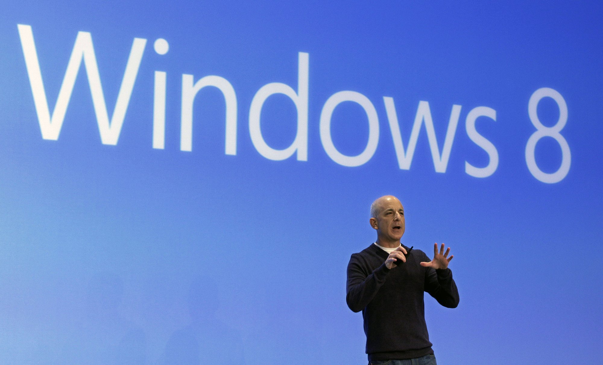„Windows“ vadovas iš „Microsoft“ išstumtas dėl konfliktų su kolegomis ...