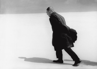 Antanas Sutkus. "J. P. Sartre Lietuvoje" (Nida, 1965)