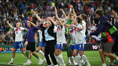 11 metrų baudinių dramą laimėjusios Anglijos futbolininkės – ir vėl Europos karalienės