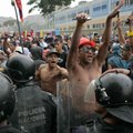 Skelbiama, kad Venesueloje per protestus prieš Maduro žuvo šeši asmenys, sulaikyti 749