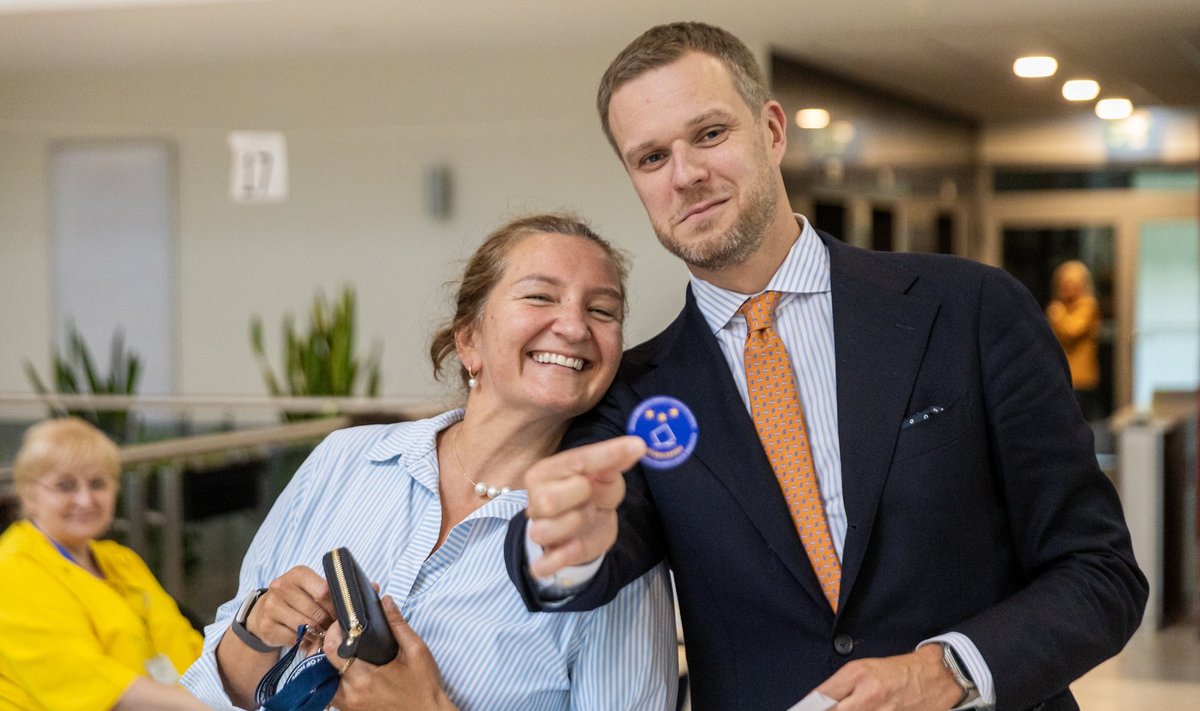 Gabrielius Landsbergis ir Austėja Landsbergienė balsavo iš anksto rinkimuose į Europos Parlamentą