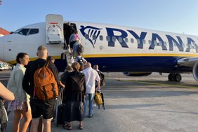 Chaosas Talino oro uoste: 60 žmonių pavėlavo į „Ryanair“ reisą, lėktuvas išskrido be jų