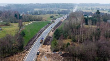 „Betonkės“ era juda pabaigos link: eismui atidarytas atnaujintas 30 km kelio ruožas nuo Molėtų iki Utenos