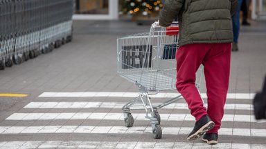 Norėjo greitai apsipirkti, bet į parduotuvę nebeįleido: kada vėliausiai būsite aptarnauti?