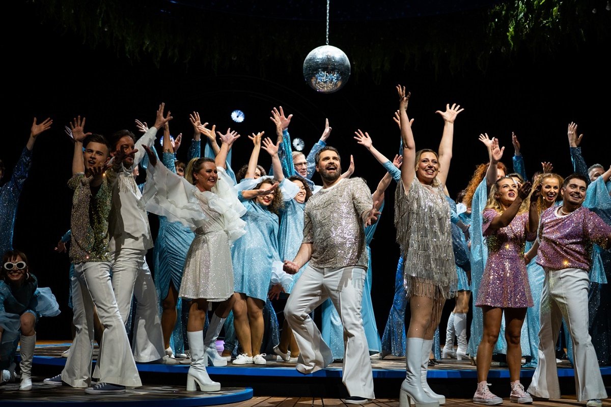Miuziklo „Mamma Mia!“ sėkmė Klaipėdoje - Delfi kultūra