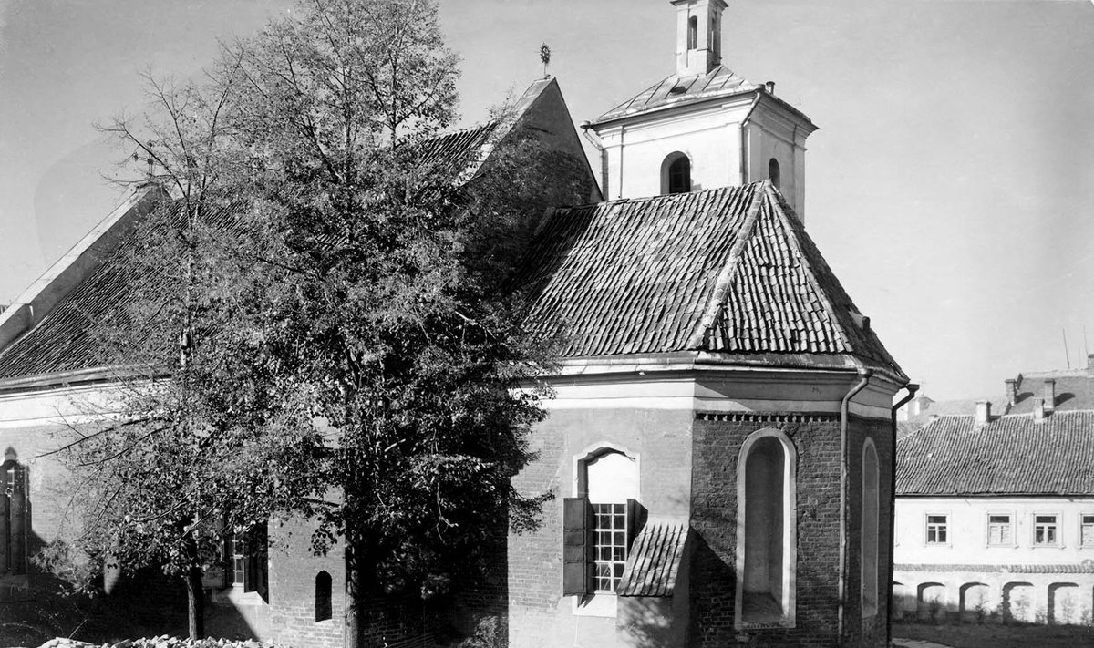 Sovietai Kaip sovietai Stalino įsakymu griovė ir niokojo Vilnių - Delfi