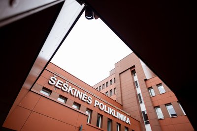 Pristatyta atnaujinta &Scaron;e&scaron;kinės poliklinikos registratūra
