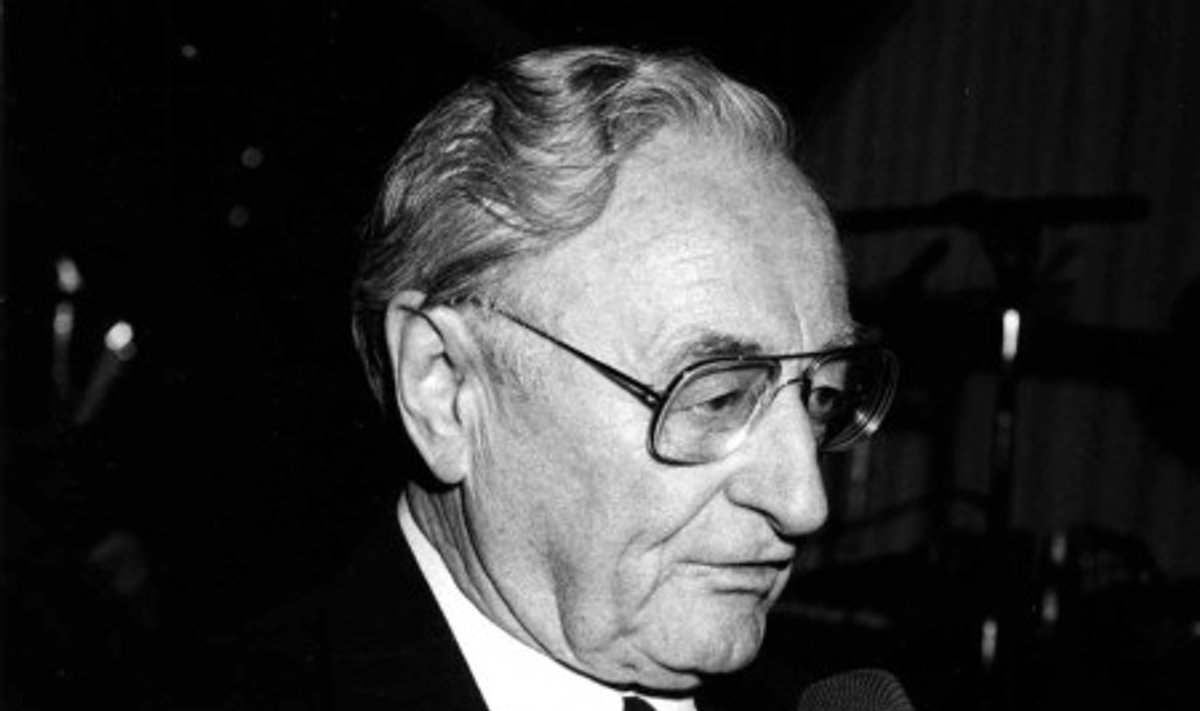 Mirė JAV lietuvių laikraščio „Dirva“ redaktorius V. Radžius - Delfi