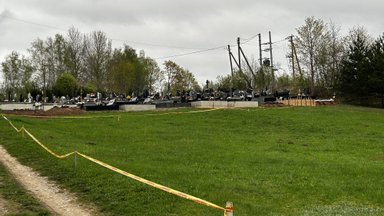 Neeilinė situacija Telšių rajone: 15 metų žmonės laidojami ten, kur to daryti negalima 