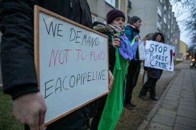 Protestas "STOP EACOP: Žemei nereikia dar vieno naftotiekio"