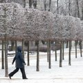 Зима пытается наверстать упущенное: морозно будет и ночью и днем