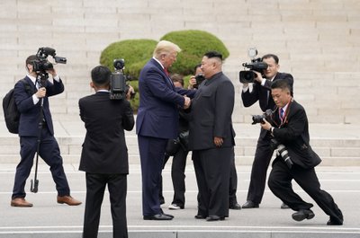 Trumpas ir Kim Jong Unas