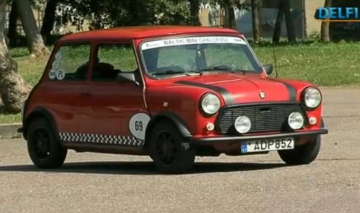 Austin Vs Rover Mini Netradiciniai automobiliai (XIX): krizei pritaikytas „Austin Rover Mini ...