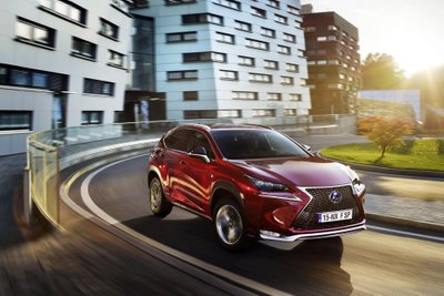 Lexus NX 300h F-Sport