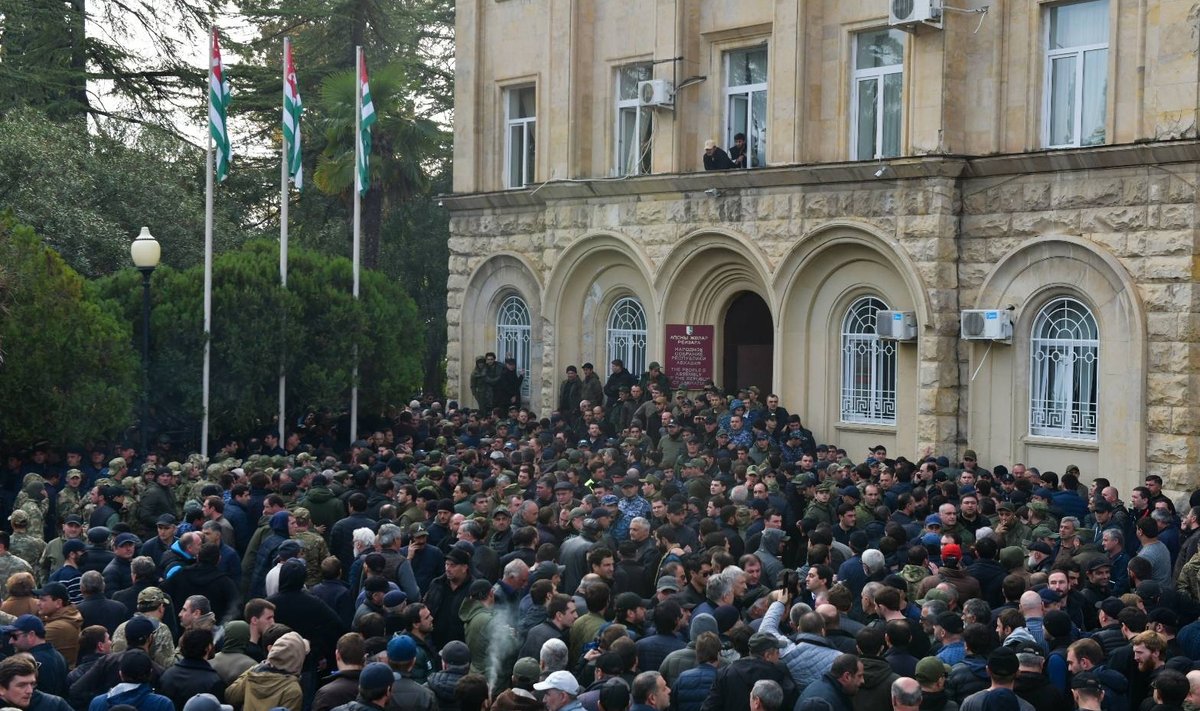 Протесты в Сухуми