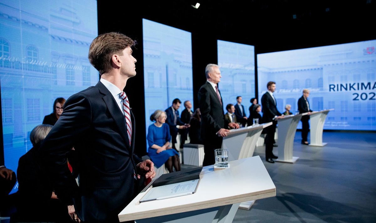 Pirmieji debatai, kurių metu kandidatai diskutavo apie užsienio politiką