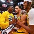 Haliburtono tritaškis įvarė į kampą „Cavaliers“, „Warriors“ pergalę apkartino Curry trauma