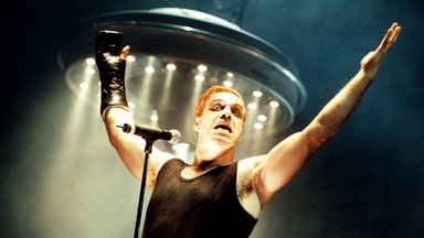 Правда, что „Тилль Линдеманн, лидер группы Rammstein, не человек“?