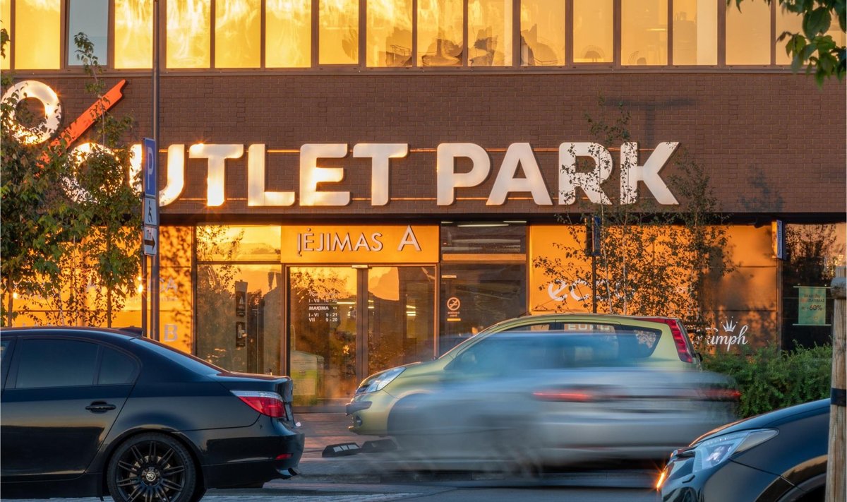 „Outlet Park“ švęs savo gimtadienį: lankytojams ruošia dovaną – šventinį išpardavimą