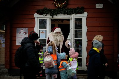 Kalėdų senelis ir vaikai